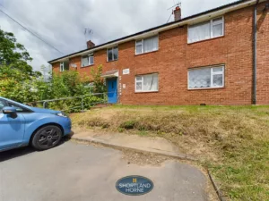 Charminster Drive, Styvechale, Coventry